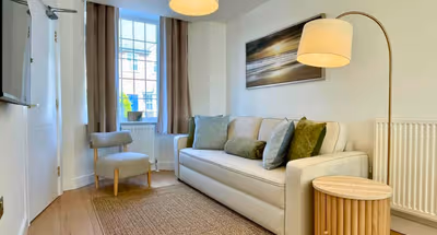 Canterbury City Stay | Duplex | 2 min to Station