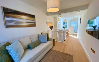 Canterbury City Stay | Duplex | 2 min to Station