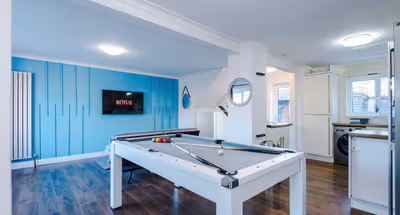 Space Near The City • Driveway Park + Pool Table