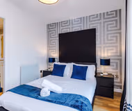 Stylish 2BR Penthouse, Parking, Pool Table