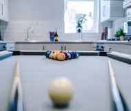 Neat 4BR House | Pool Table | Free Parking