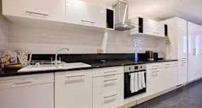 Kensington Garden Flat with Office & Outdoor Space