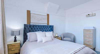 Luxury 3-Bed Apt | Heald Green Manchester | Airport 6 Min