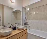 Rue des Prouvaires Serviced Apartment