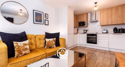 Wellington House Hull | Central & Comfortable Stay