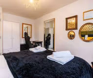 Wellington House Hull | Central & Comfortable Stay