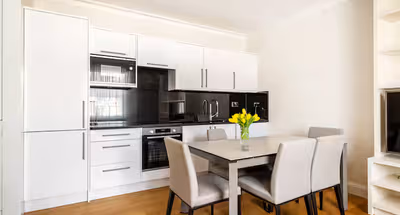 Warwick Gardens Flat 4 2BR