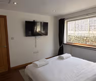 Riverside Drive 4BR