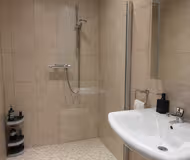 Riverside Drive 4BR
