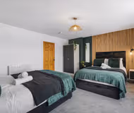 Avon Crescent 2A
