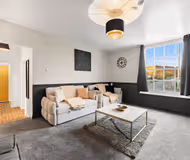 Avon Crescent 1A