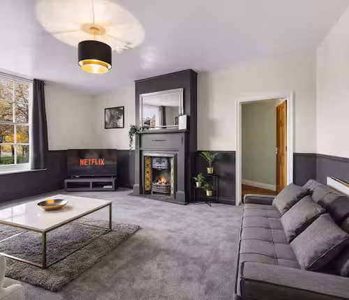 Avon Crescent 1A
