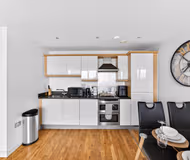 12th Street Apartment (Milton Keynes)