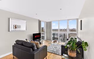 12th Street Apartment (Milton Keynes)