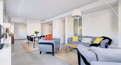 Suffren Skyline: Prestige 3BR with Panoramic Eiffel Tower Views