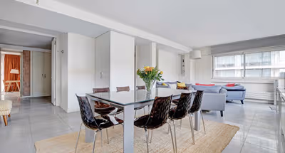 Suffren Skyline: Prestige 3BR with Panoramic Eiffel Tower Views