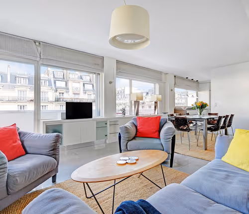Suffren Skyline: Prestige 3BR with Panoramic Eiffel Tower Views