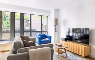 East 87th St
