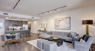 Preston St Apartment