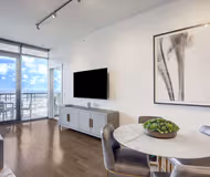 Preston St Apartment