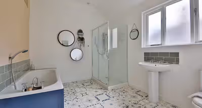 Claude Road 4BR