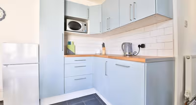 Claude Road 2BR