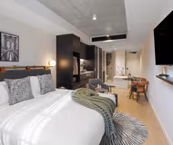 Johnston St Serviced Apartment