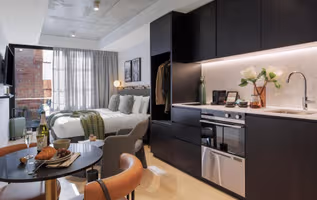 Johnston St Serviced Apartment
