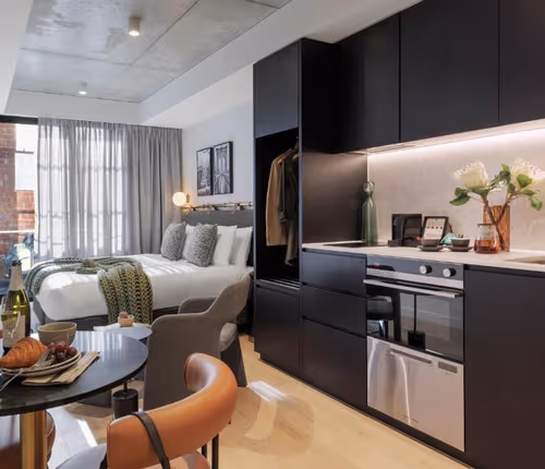 Johnston St Serviced Apartment