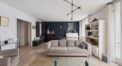Thoroughly Modern Maison
