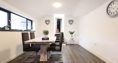 City Road Flat 6