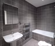 Warwick St 1BR