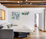 Le Raffinement Parisien – Elegant Two-bedroom Haven with Private Suites & Chic Living Spaces