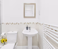 Brookbank Close | Central | Parking | Racecourse