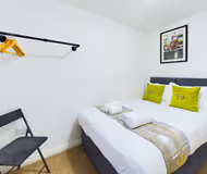 Cheltenham Townhouse | Parking | 4 Bedrooms