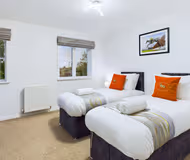 Cheltenham Townhouse | Parking | 4 Bedrooms