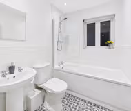 Prestbury Place | Racecourse | Parking | 5-Bed
