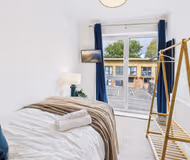 No.1 Saxon Way | Parking | Gym | Pool & Spa