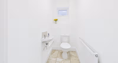 Modern Saxon Home | Pool & Gym Access | Parking