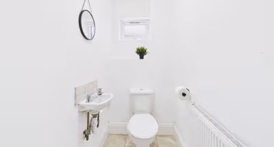 Saxon Way Home | Leisure Centre | Pool | Parking