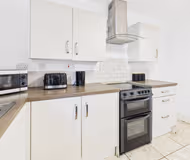 Saxon Way Home | Leisure Centre | Pool | Parking