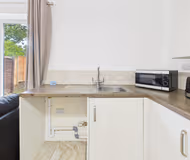 Saxon Way Home | Leisure Centre | Pool | Parking