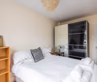 The Warwick Avenue Retreat