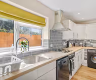 4-Bed in Queens Road