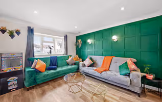 4-Bed in Queens Road