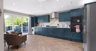 Stylish 5-Bed Surrey Home