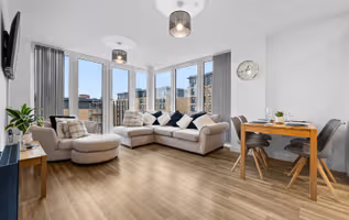 Modern 2-Bed Apt with City Views