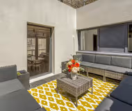 Square Desaix Serviced Apartment