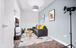 Stylish Apartment - Netflix - On Street Parking