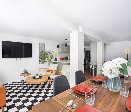 East 91 St Apartment